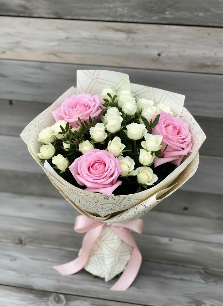 Букет цветов из: Розы в Приволжье