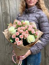 Букет цветов из:  Розы в Приволжье