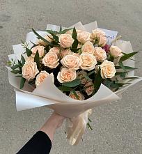 Букет Кремовые розы Латте в Приволжье
