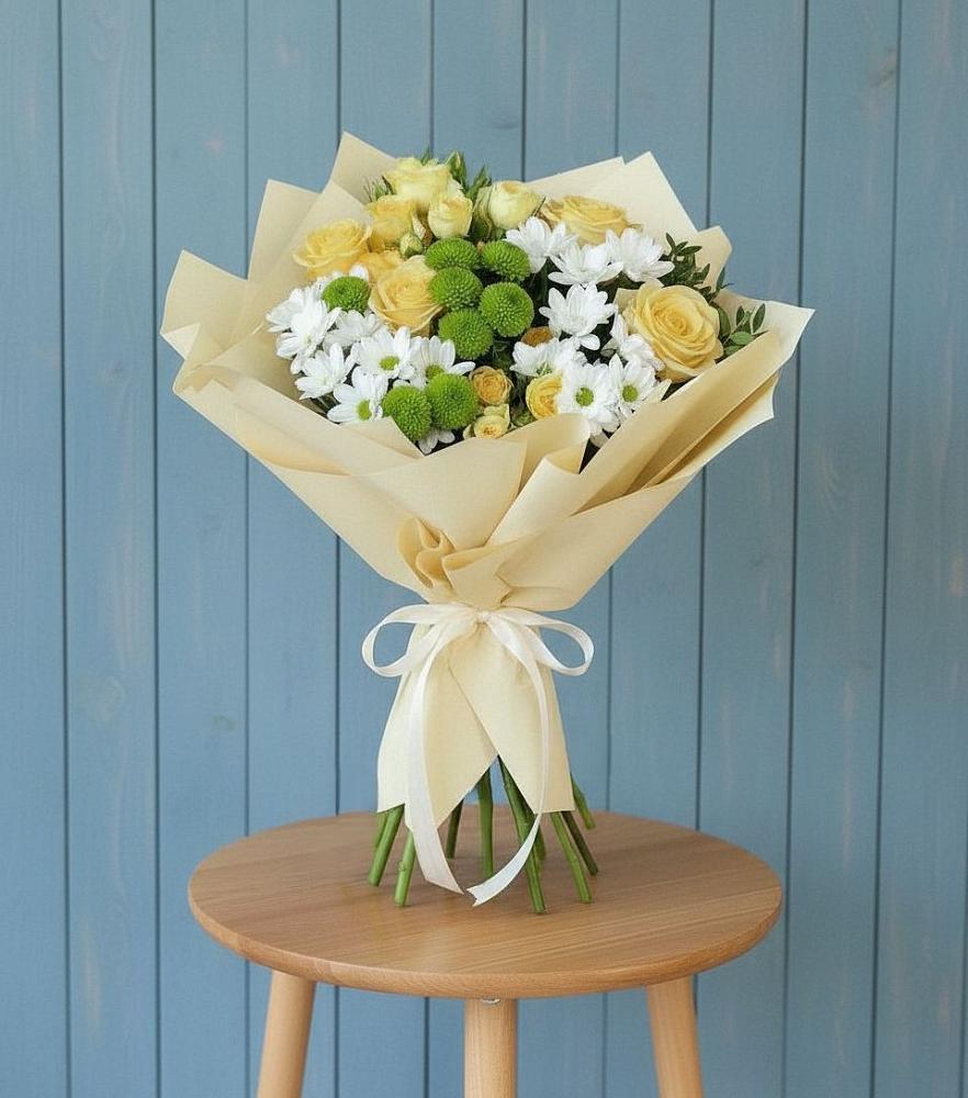 Букет цветов из: Хризантемы и Розы в Приволжье