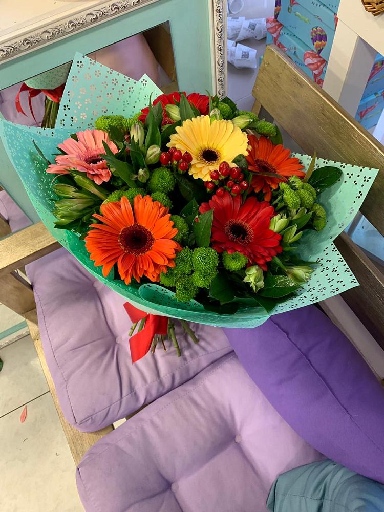 Букет цветов из: Герберы, Хризантемы и Альстромерии в Приволжье