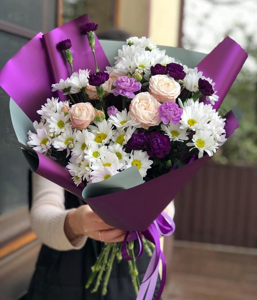 Букет цветов из: Хризантемы, Гвоздики и Розы в Приволжье