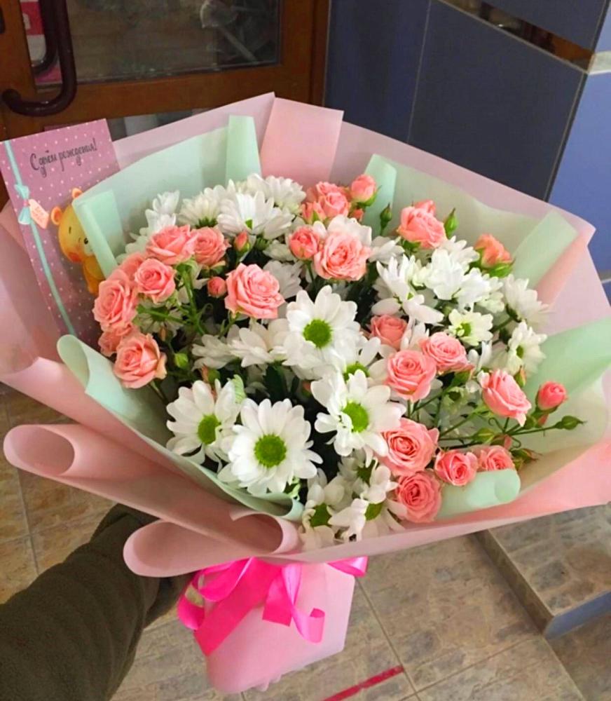 Букет цветов из: Розы и Хризантемы в Приволжье