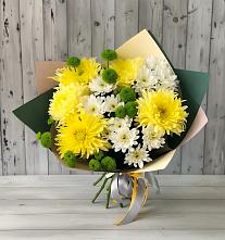 Букет цветов из:  Хризантемы в Приволжье