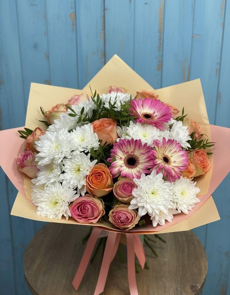 Букет цветов из: Розы, Герберы и Хризантемы в Приволжье