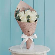 Букет цветов из:  Розы в Приволжье