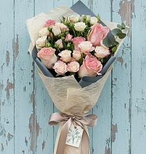 Букет цветов из:  Розы в Приволжье