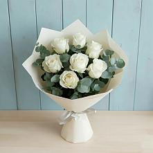 Букет Белые розы в Эвкалипте в Приволжье